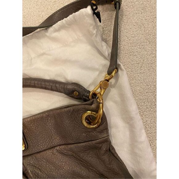 MARC BY MARC JACOBS Classic Q Hillier Hobo Bag - Picture 8 of 8